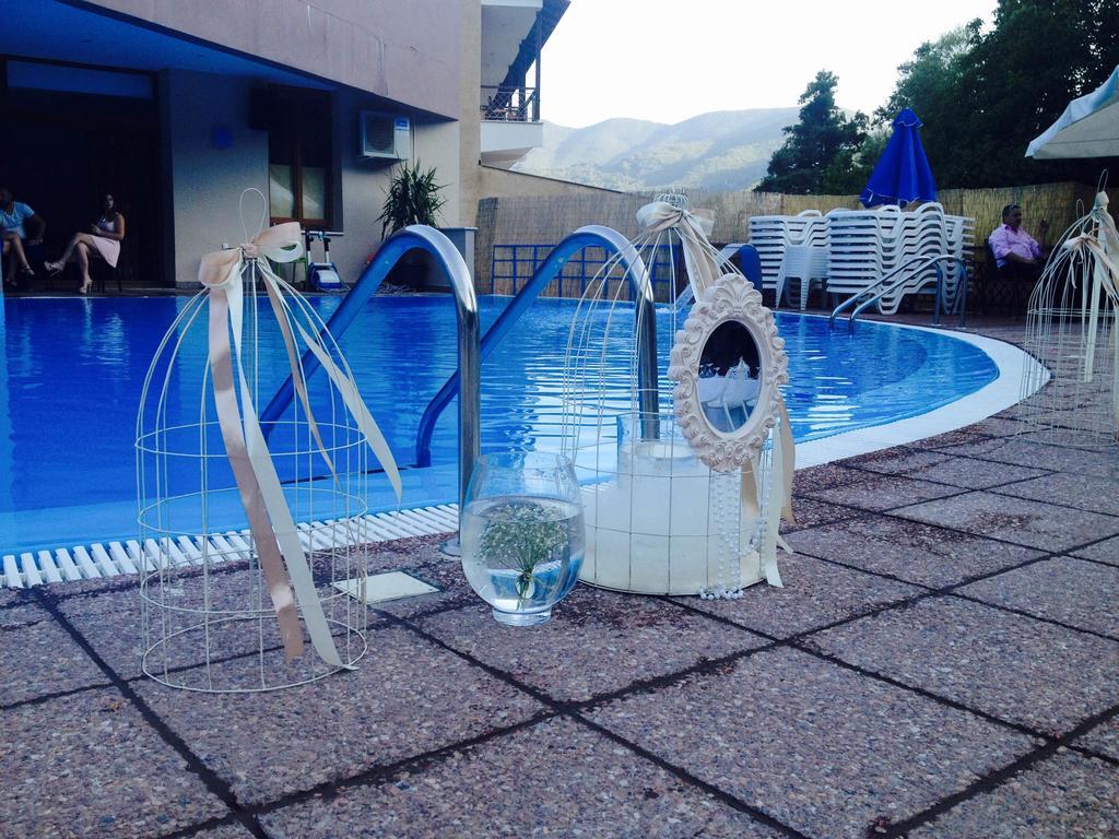 Hotel Veltsi フロリナ エクステリア 写真